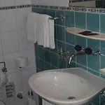 Hotel Merkur - West Station 3*