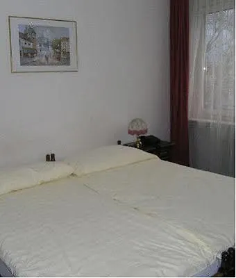 Merkur - West Station Hotel Interlaken