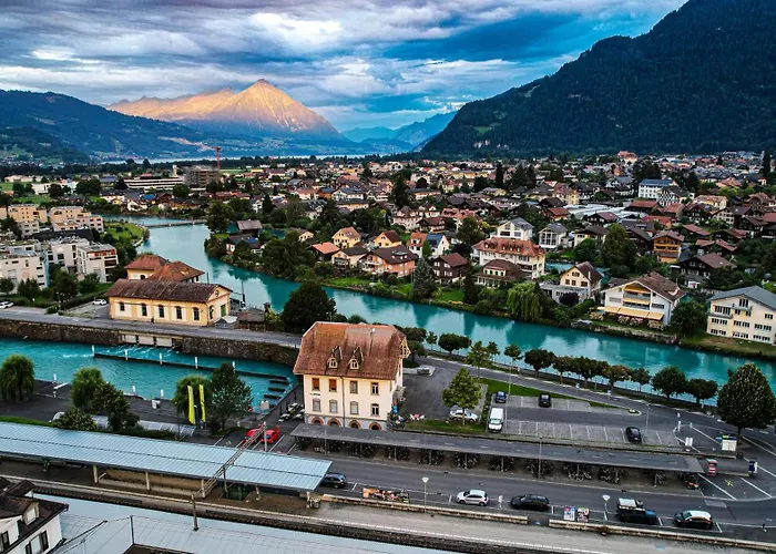 Merkur - West Station Hotel Entrelagos