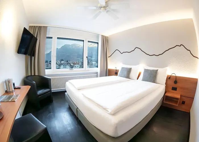 Merkur - West Station Entrelagos