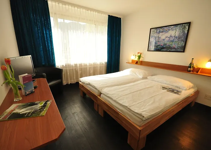 Merkur - West Station Hotel Interlaken