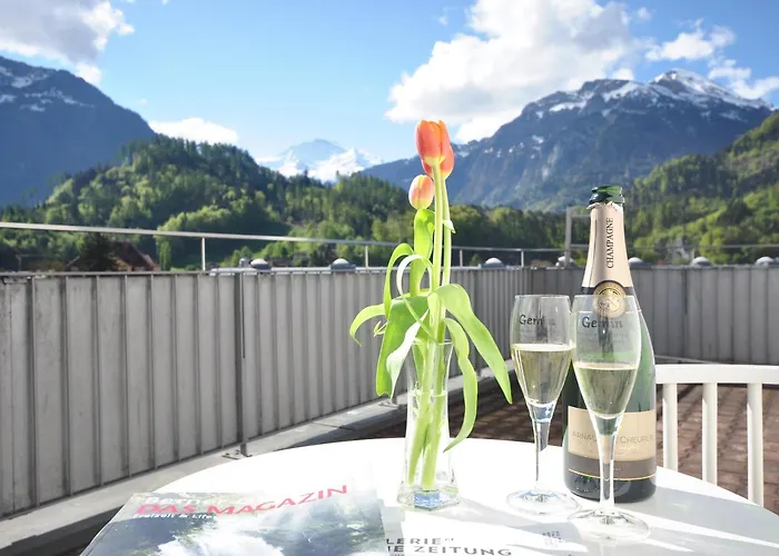 Merkur - West Station Hotel