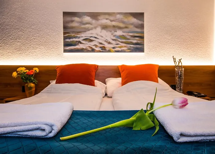 Merkur - West Station Hotel 3*