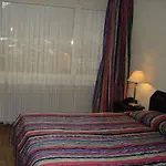 فندق Merkur - West Station 3*