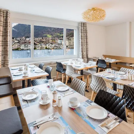 Hotel Merkur - West Station