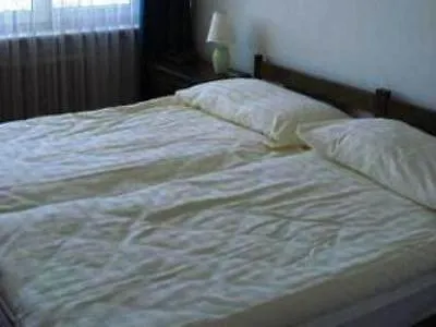 Отель Merkur - West Station